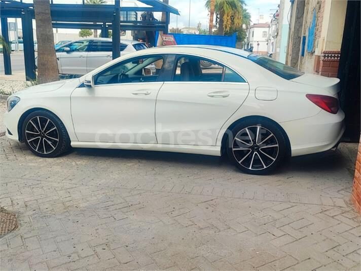 MERCEDES-BENZ Clase CLA 180 AMG Line